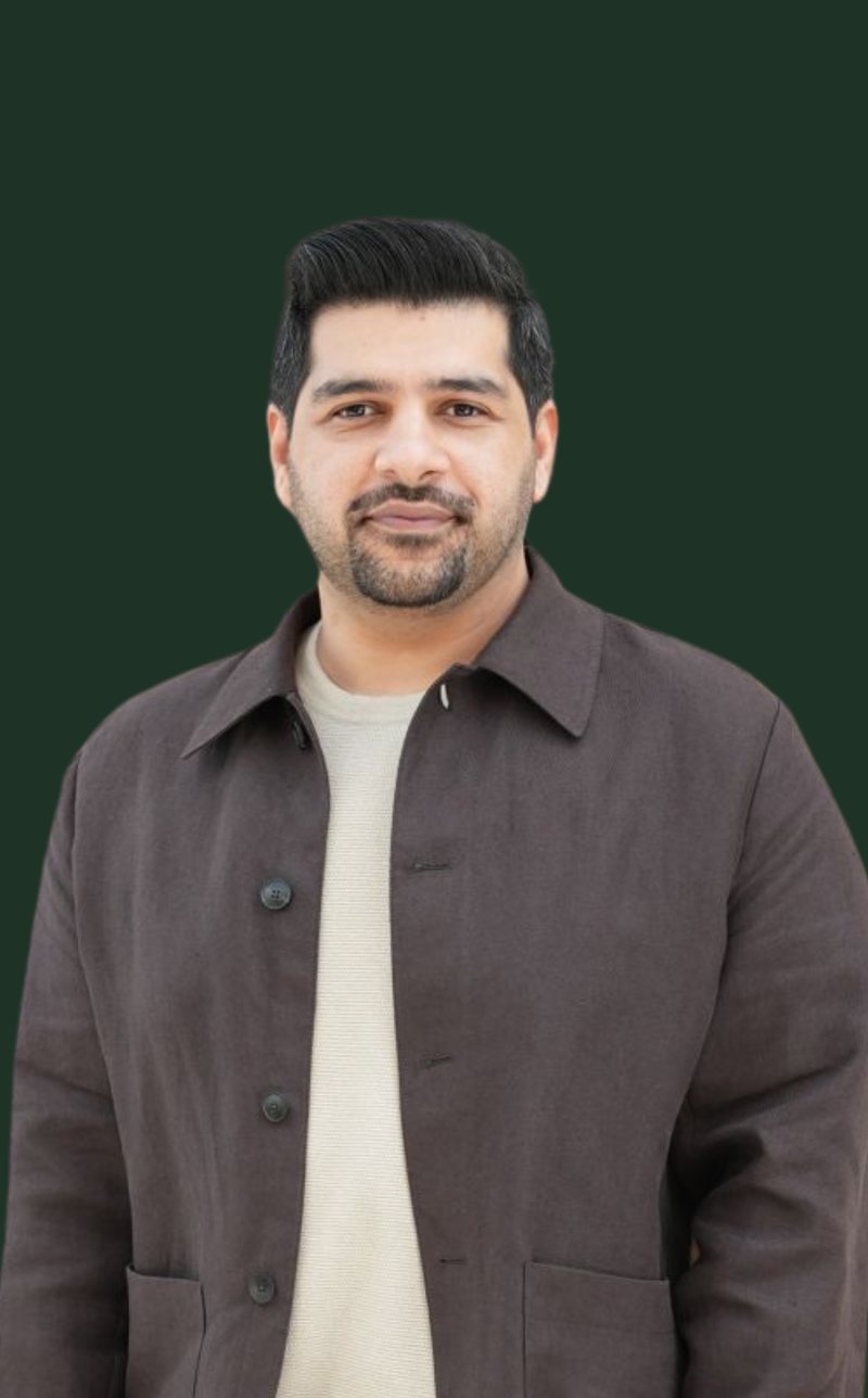 Portret van Syed Asad Ahsan